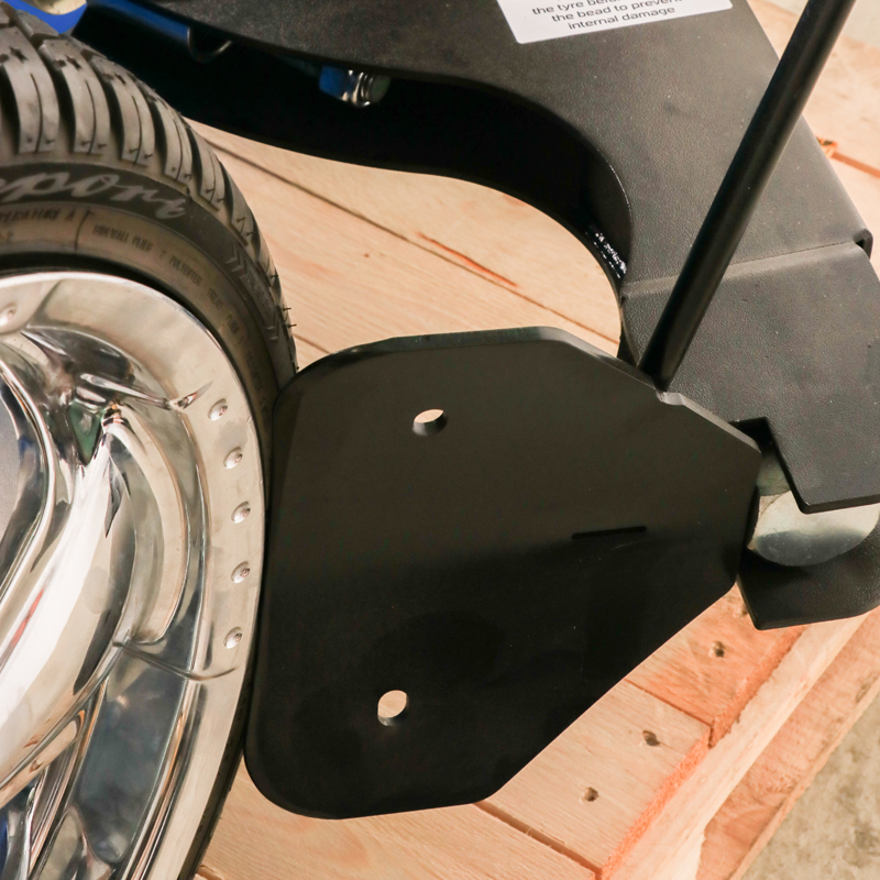 mm 613 bead breaker close up The megamount 613 Tyre Changer Bead Breaker